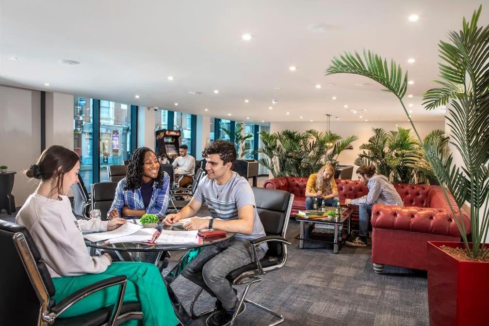 شقة Student Only At Reynard House لايستر المظهر الخارجي الصورة